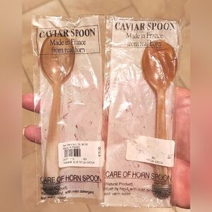 Set of 2 Williams Sonoma Real Horn Caviar Spoons w/Silver Tip